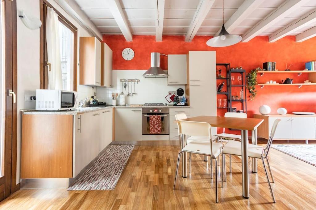 Residence Dei Frutti Pieno Centro - Il Melograno Padova Luaran gambar
